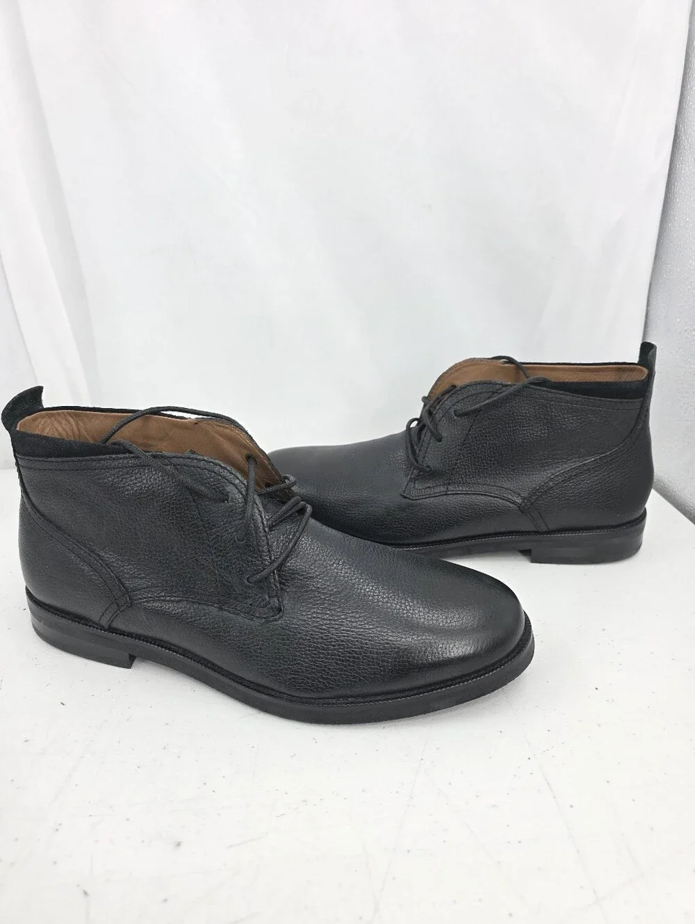 Cole Haan C24524 Men’s Pebble Leather Ogden Stitch Chukka Boots Black Sz 10.5M.